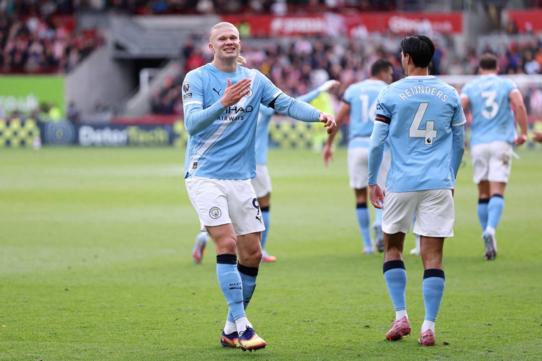 从天堂到地狱，索博在2-1领先后疯狂庆祝，被绝杀后伤心落泪（领先2-1狂欢，遭绝杀泪洒赛场：索博的冰火两重天）