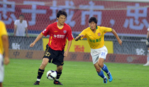 库珀回忆与梅西交手：我让全队封他的左脚，他用右脚进了两个（库珀谈与梅西对阵：全队封左脚，结果他右脚梅开二度）