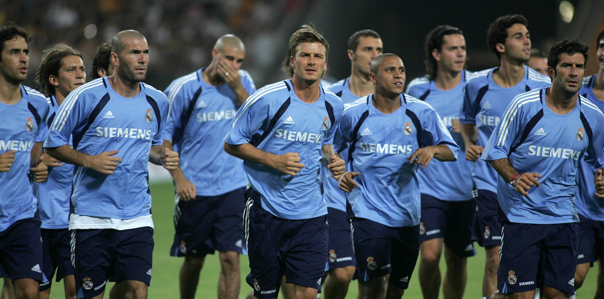 何宇鹏：在国安踢球真的很幸福；法比奥实至名归的金靴太帅啦（何宇鹏：为国安效力倍感幸福，法比奥金靴名副其实又帅气）