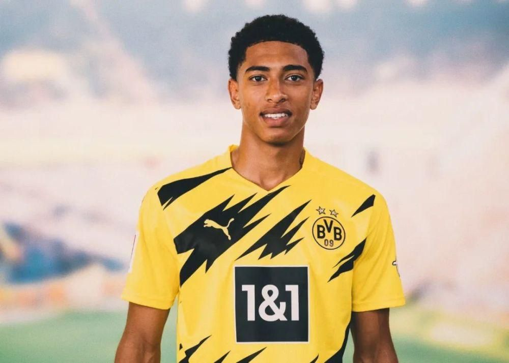 都体：尤文为随队远征挪威的约400名球迷发放30欧电子商城券（都灵体育报：尤文向随队赴挪威的约400名球迷派发30欧电子商城代金券）