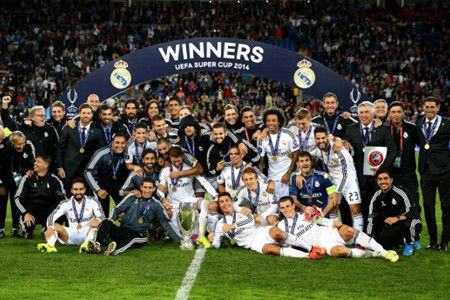 豪宅风波后，全红婵带伤赴新疆滑雪，再次陷入争议，樊振东说对了（豪宅风波未息，全红婵带伤赴新疆滑雪再引争议，樊振东的话应验了）