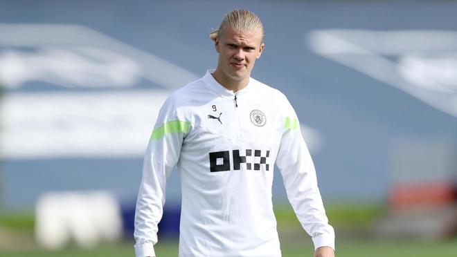 青岛强力外援助力取胜（青岛强援发威助队告捷）