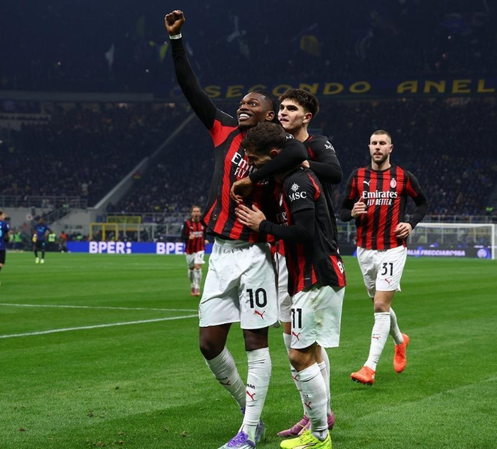 阿斯：恩德里克租借里昂已经敲定，即使阿隆索离任也不会改变（阿斯：恩德里克租借至里昂已敲定，阿隆索离任与否不影响决定）