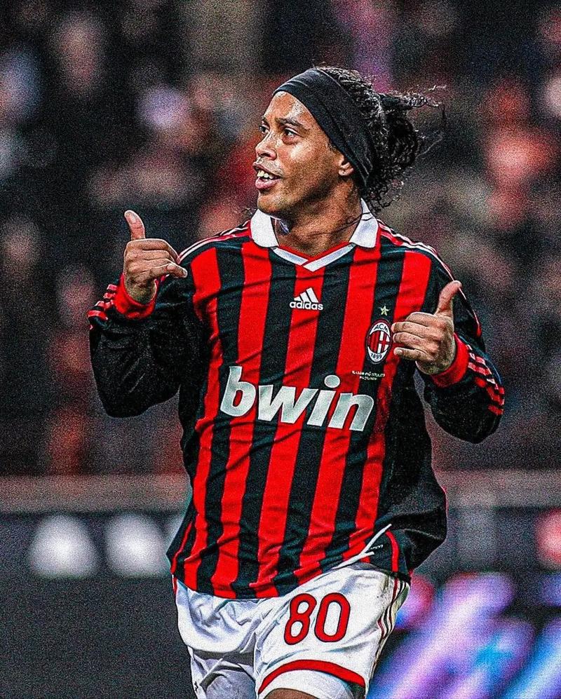 DO：斯图加特与阿森纳就签下法比奥-维埃拉展开接触（斯图加特与阿森纳就引进法比奥·维埃拉展开商谈）