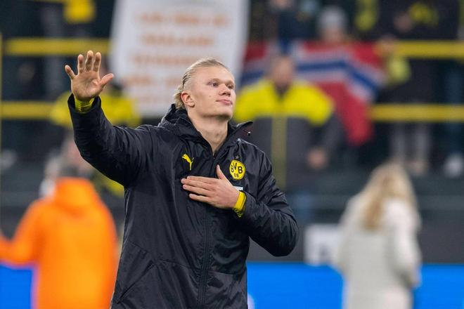 拜仁客战阿森纳名单：凯恩、奥利塞领衔，迪亚斯停赛（拜仁客赴阿森纳大名单：凯恩、奥利塞压阵，迪亚斯因停赛缺席）