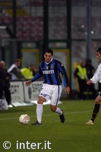 马卡：因负面争议，博阿滕在巴萨进行教练课程时遭球迷批评（马卡：博阿滕在巴萨上教练课期间因负面风波遭球迷指责）